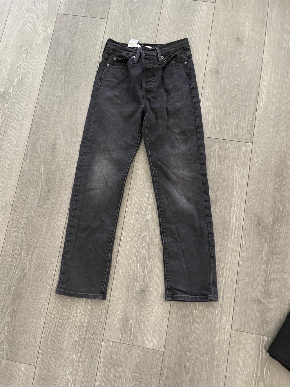 Women’s Straight Jeans in Black